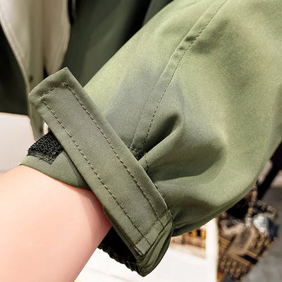 Lilian – Trench-coat stylé et déperlant